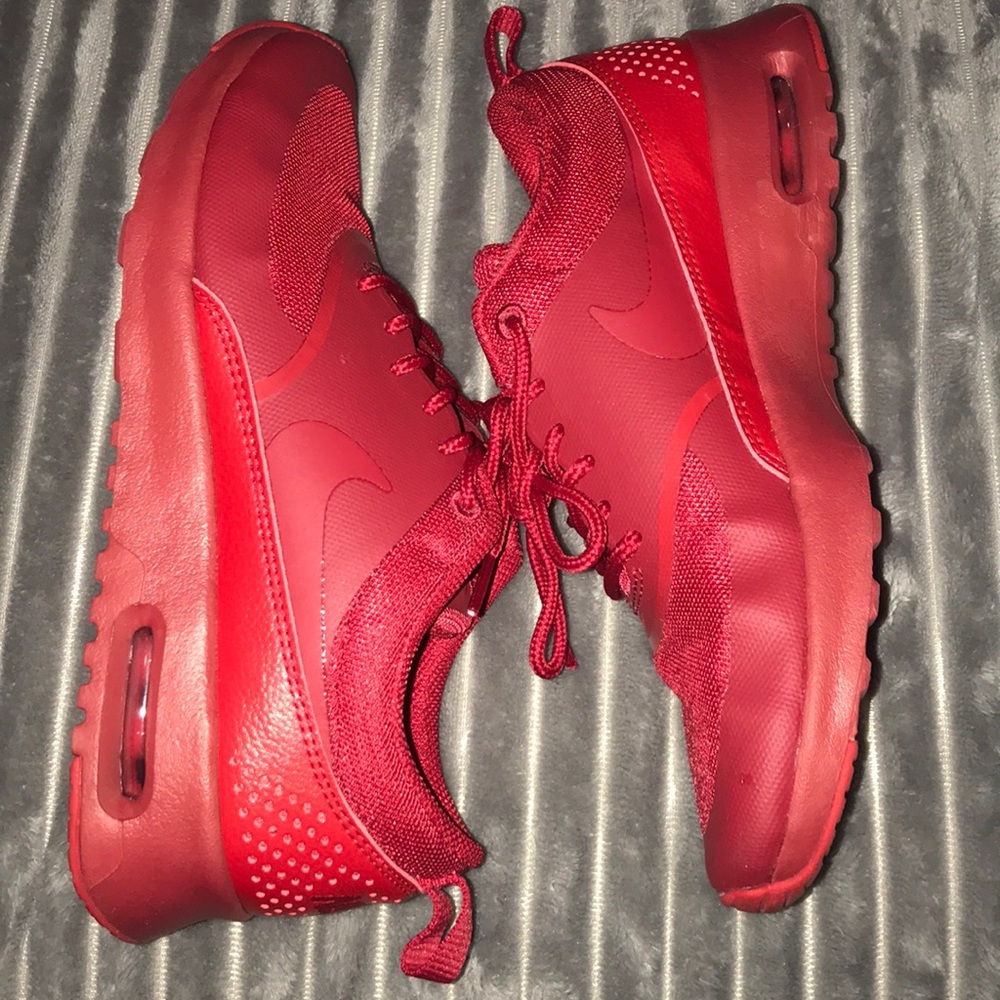 Nike Thea’s!